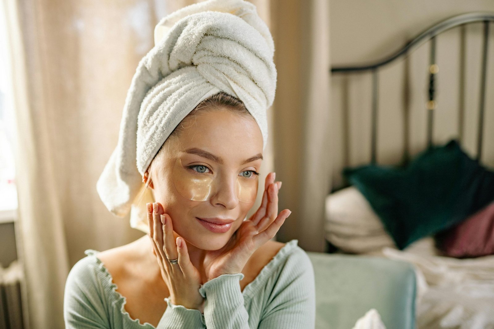 Your Guide to Morning Skincare Habits That Actually Work