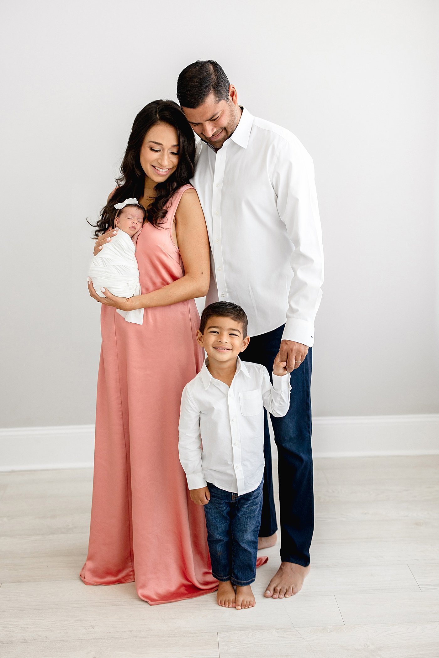 Newborn Photo Session: Welcoming Baby & Becoming a Family of Four